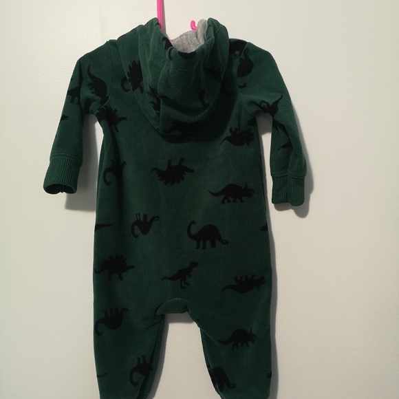 ๐ผ 4 for $10 Carter's hooded fleece one piece - Picture 3 of 3